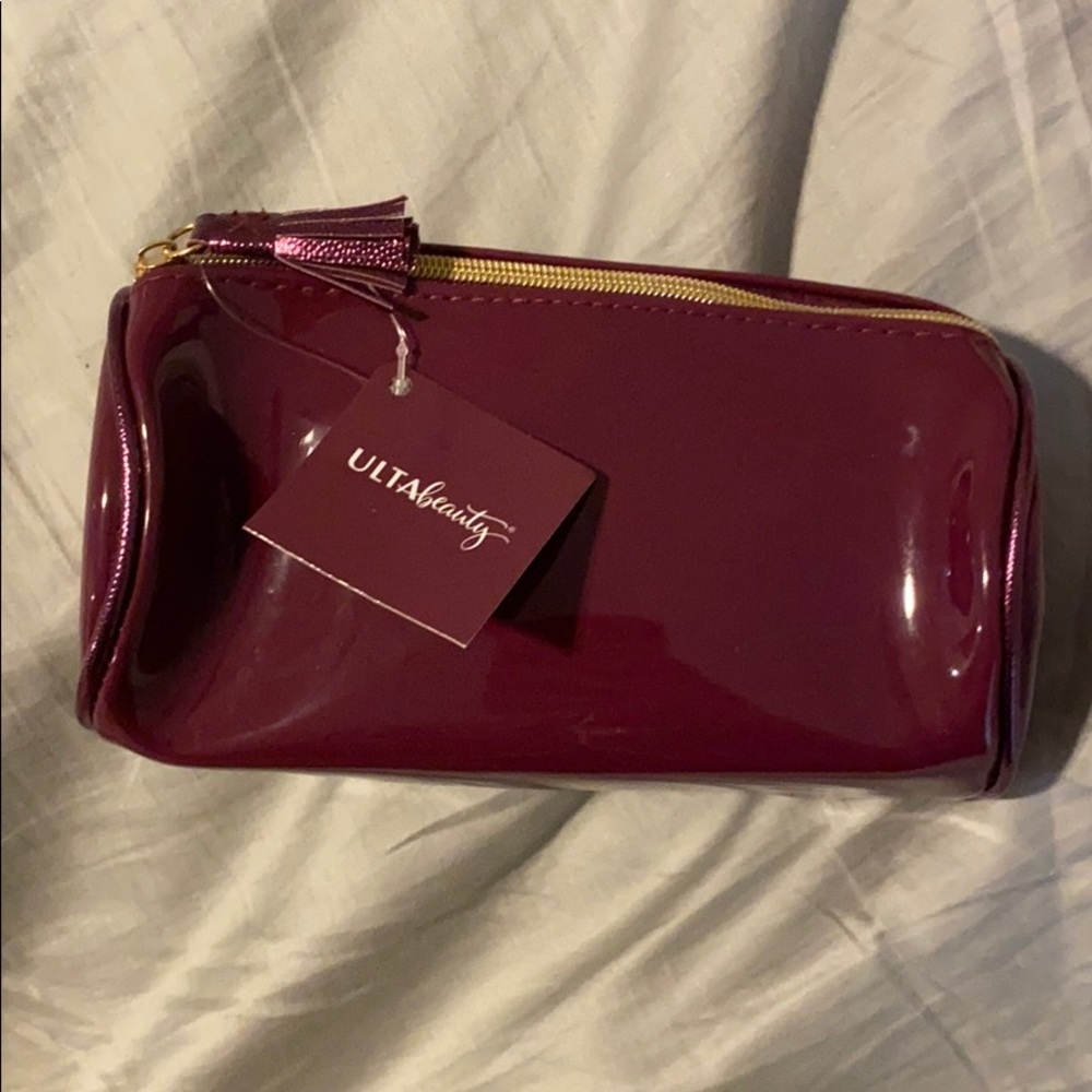 Cosmetic bag